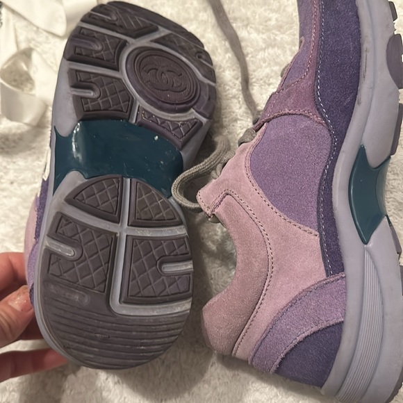 Beautiful sneakers sold!!!💯 - Picture 5 of 6